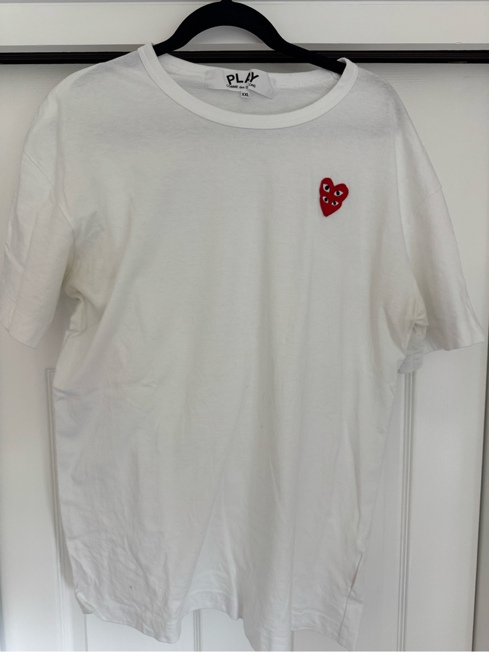 Comme des Garcons PLAY Men’s White T-Shirt w/ classic Red Heart Patch - Size XXL